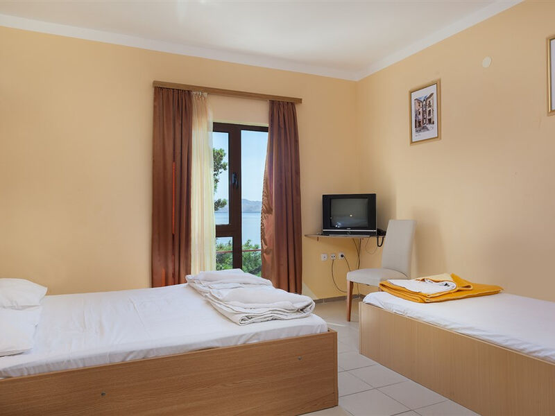Hotel ZAGREB