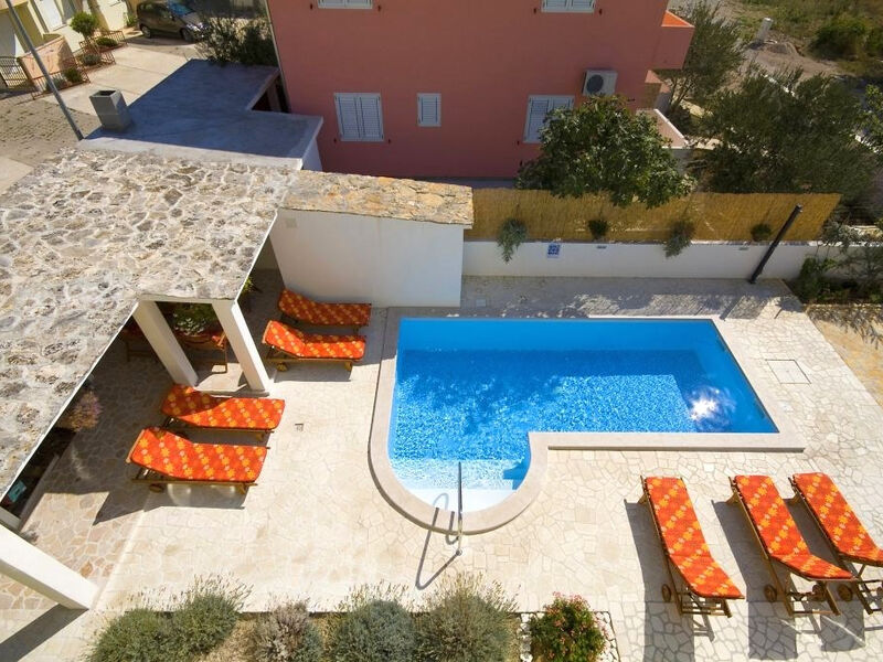 Apartmány Tihomir
