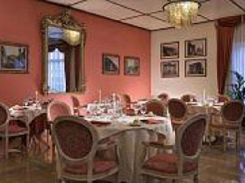 Hotel Bristol Buja