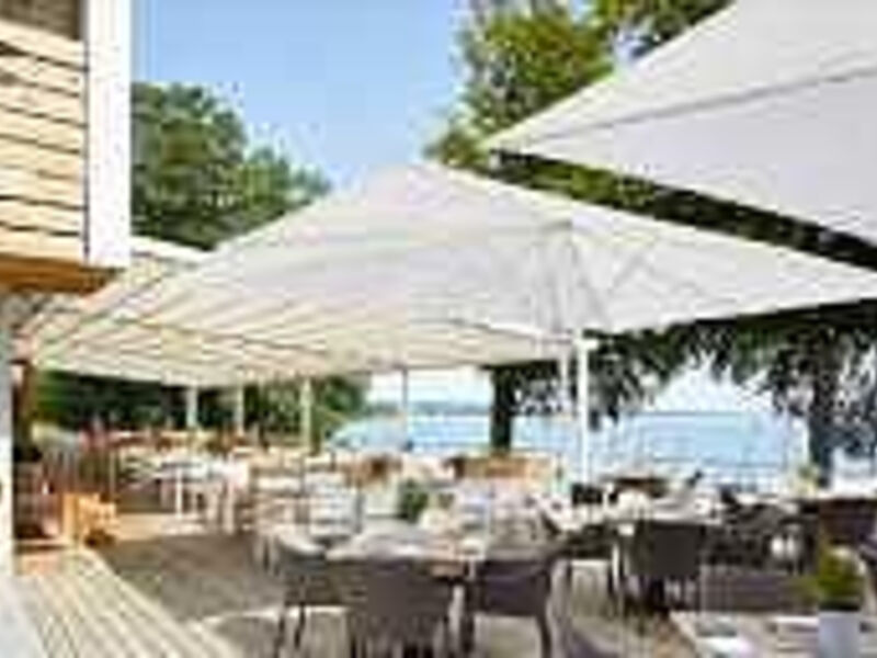 Marina Hotel