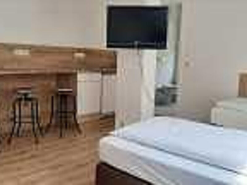 Forest Apartments & Rooms