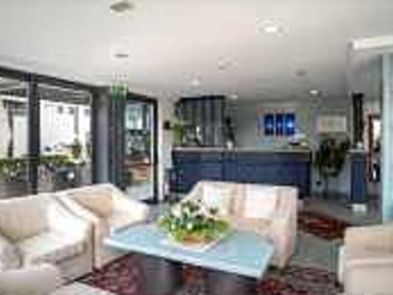 Residence Clipper