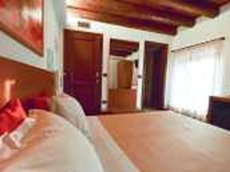 Hotel Quo Vadis