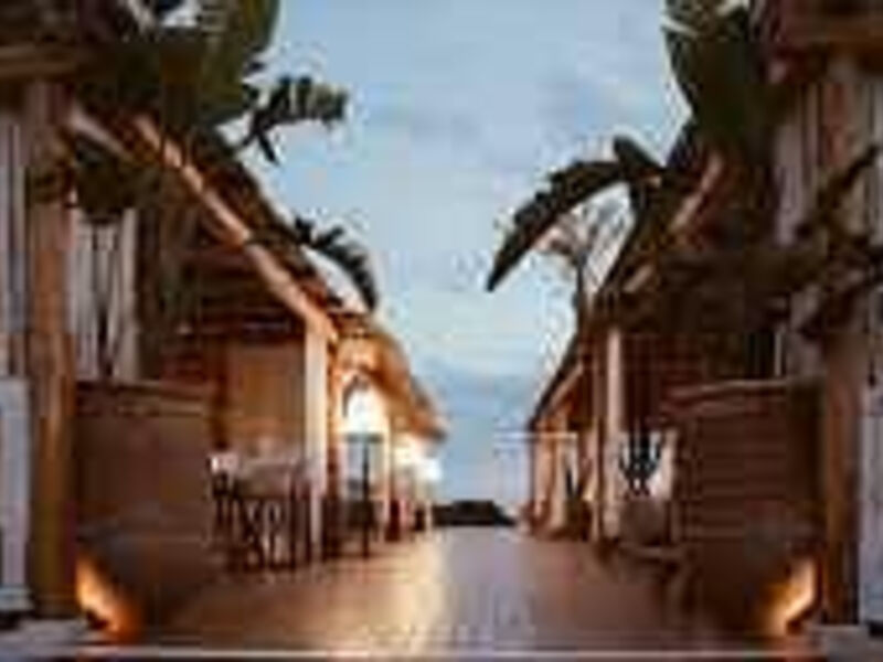 Cumeja Beach Club & Hotel