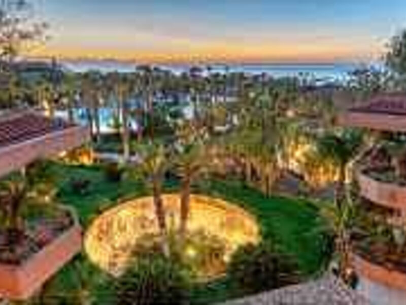 Acacia Resort