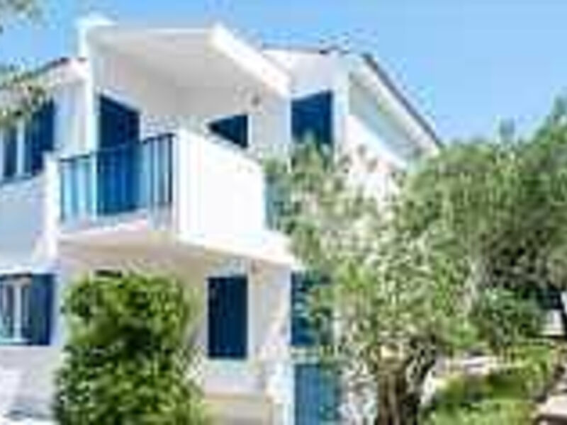Port 9 Apartments