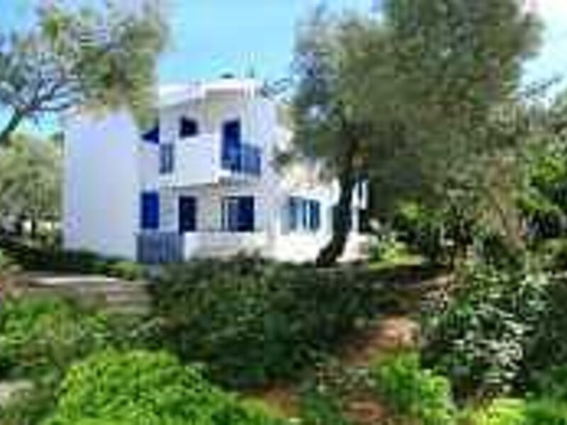 Port 9 Apartments