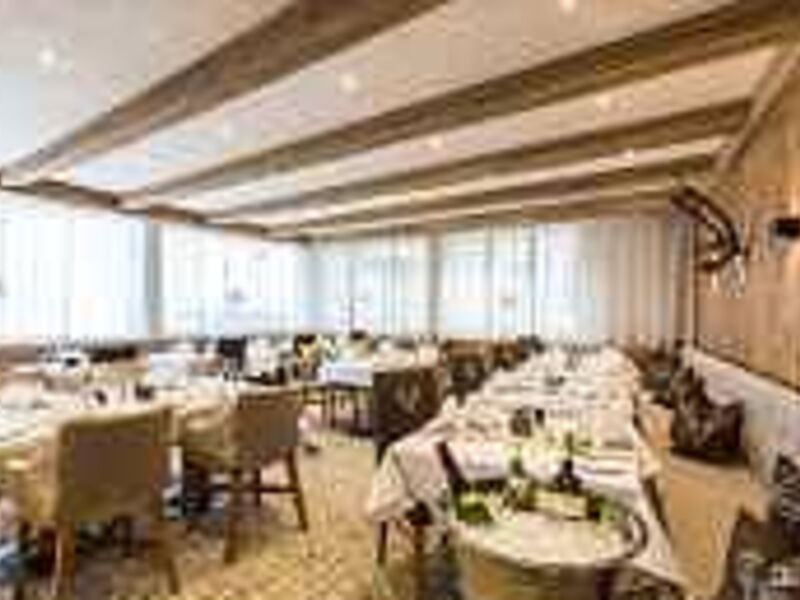 Alpenhotel fall in Love