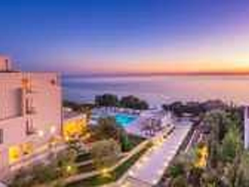 La Luna Hotel