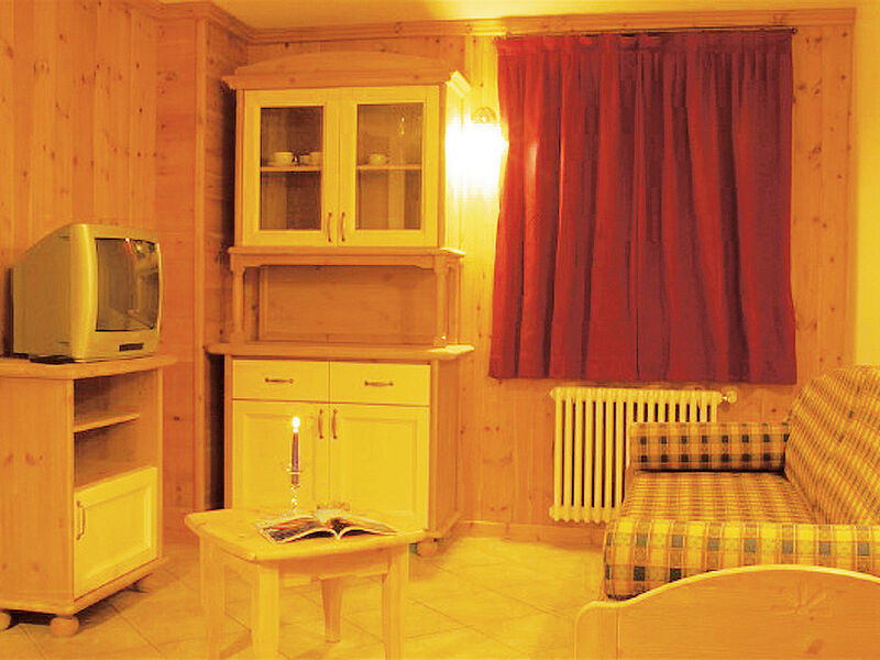 Apt. dům Baita Canton