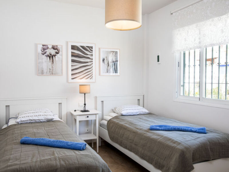 Front Seaview, 1 Bedroom In Torrox