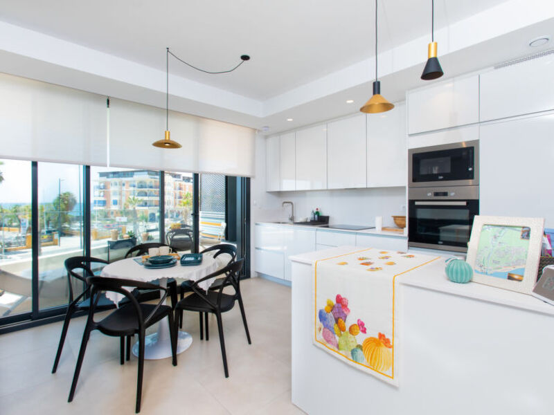 Front Seaview, 1 Bedroom In Torrox