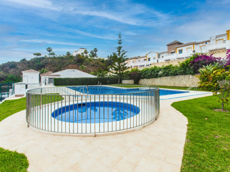 Front Seaview, 1 Bedroom In Torrox