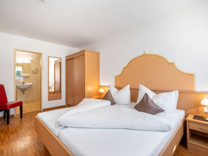 Rosa Apartmenthaus