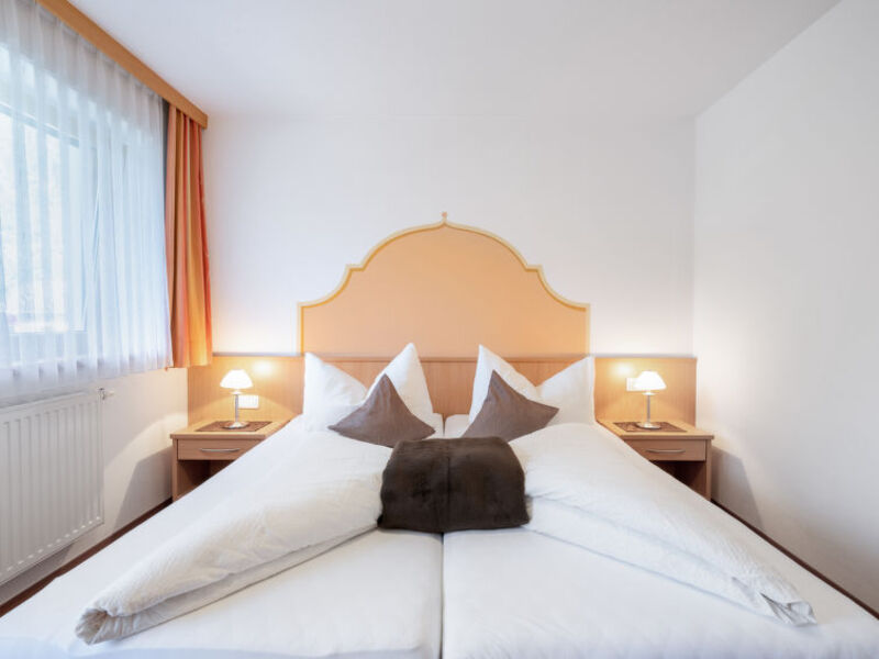 Rosa Apartmenthaus