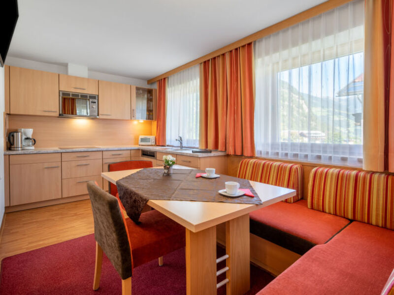 Rosa Apartmenthaus