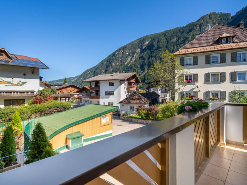 Rosa Apartmenthaus