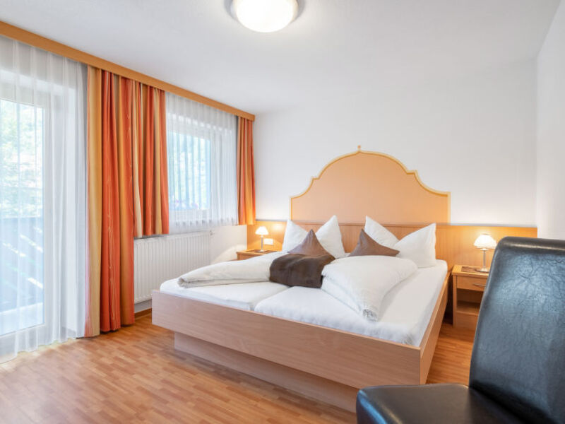 Rosa Apartmenthaus