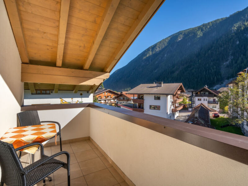 Rosa Apartmenthaus