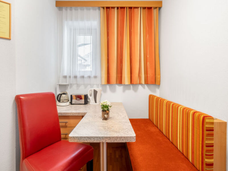 Rosa Apartmenthaus