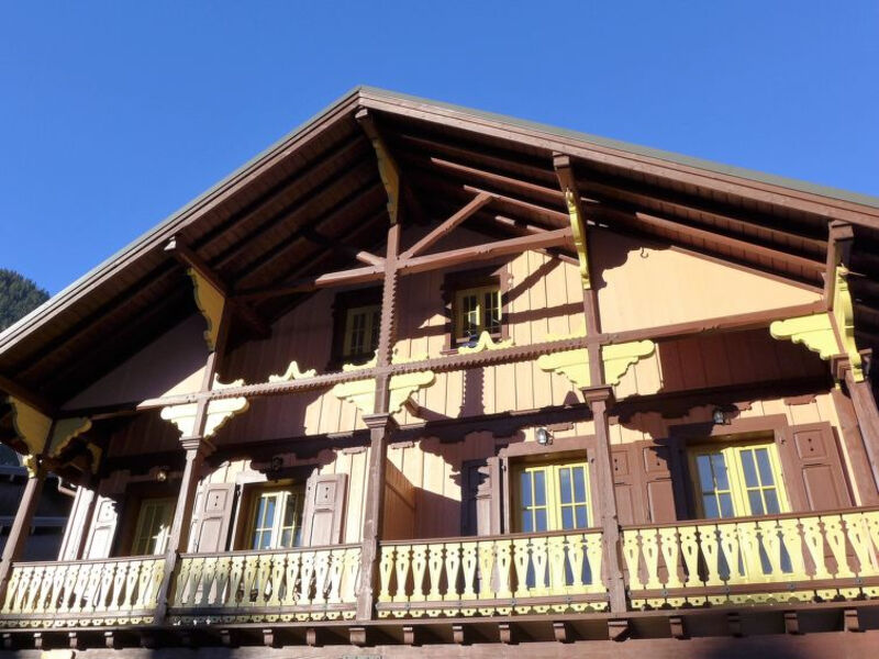 Le Chalet Suisse