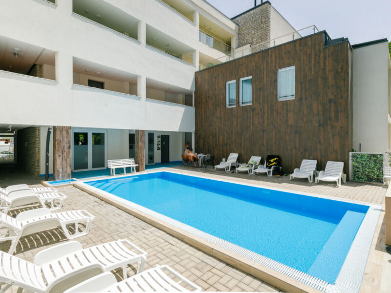 Riviera 1