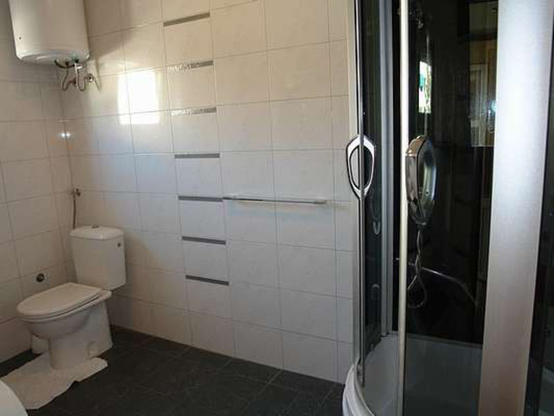Vila 1323-182