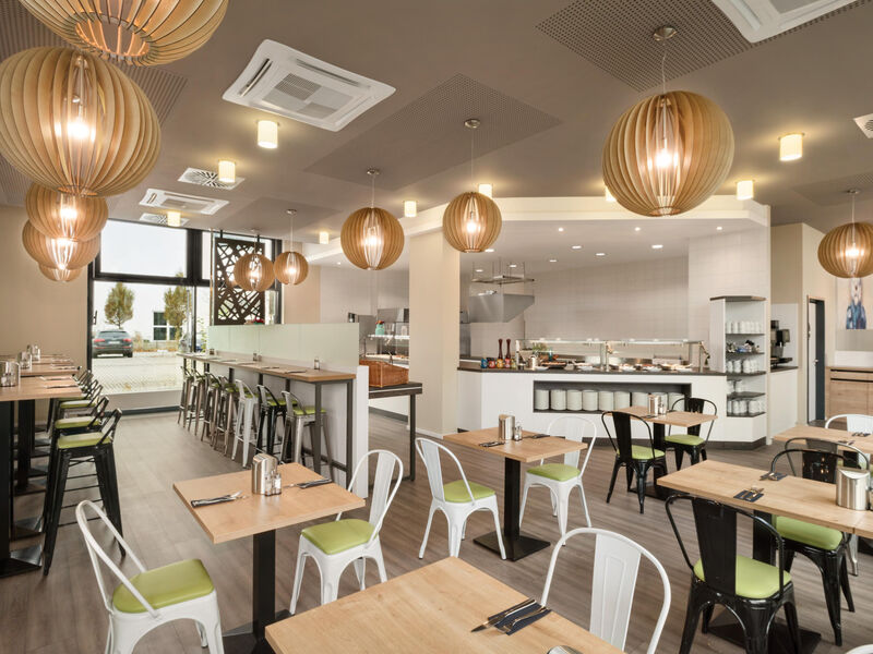 Hotel Super 8 Munich City West