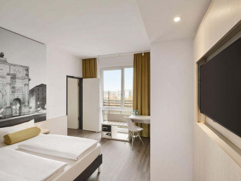 Hotel Super 8 Munich City West