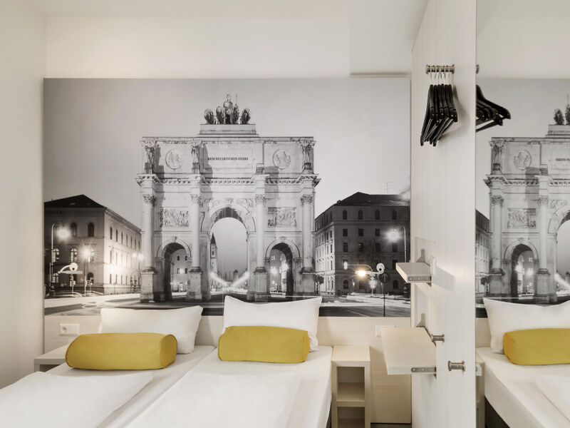 Hotel Super 8 Munich City West