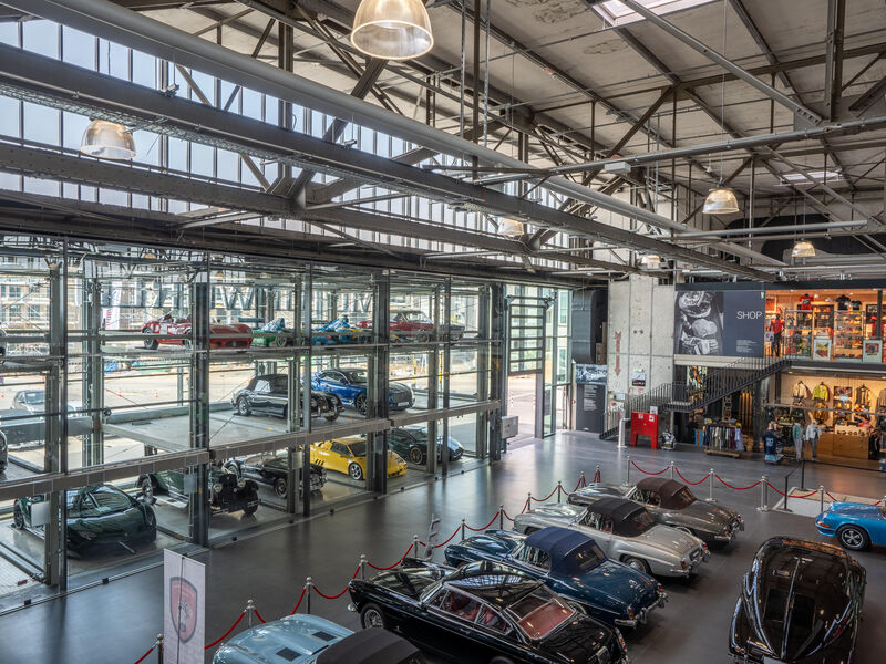 V8 Hotel Köln at MOTORWORLD