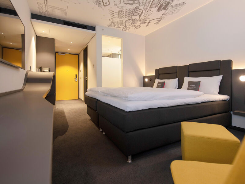V8 Hotel Köln at MOTORWORLD