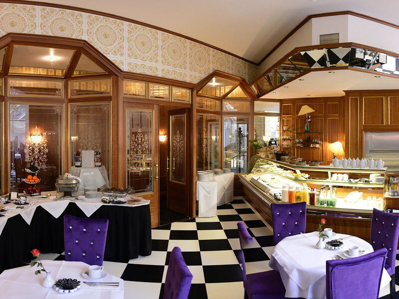 Hotel Alexandra