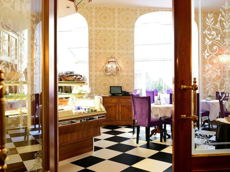 Hotel Alexandra
