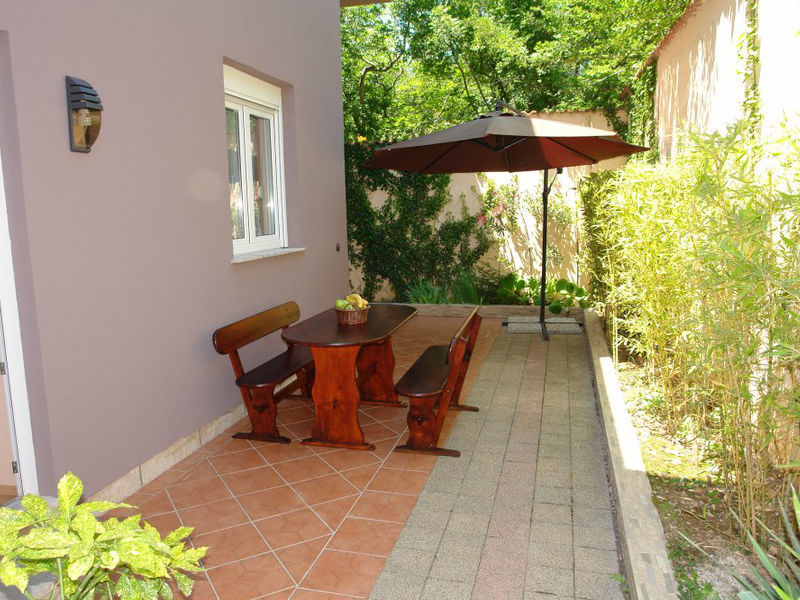 Vila 1323-183