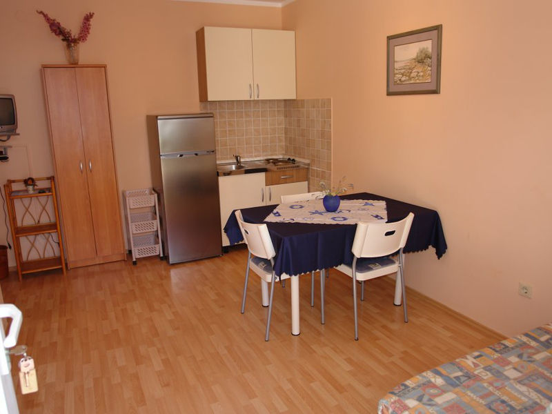Vila 1323-183