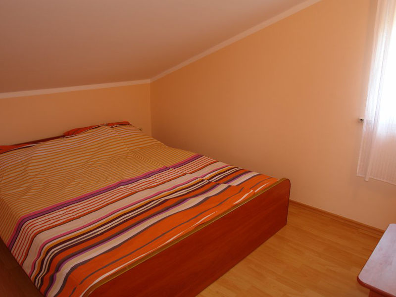 Vila 1323-183