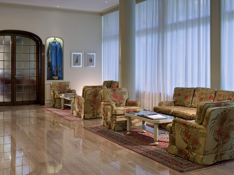 Hotel Bristol Buja