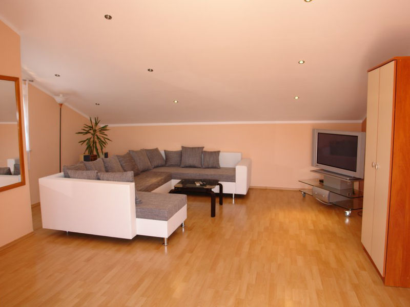 Vila 1323-183