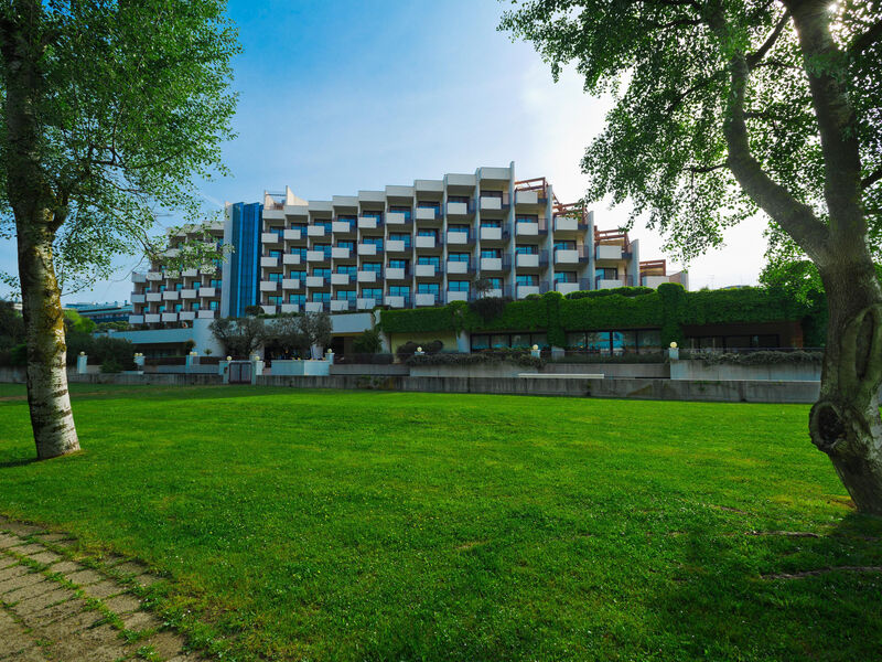 Savoy Beach Hotel & Thermal Spa