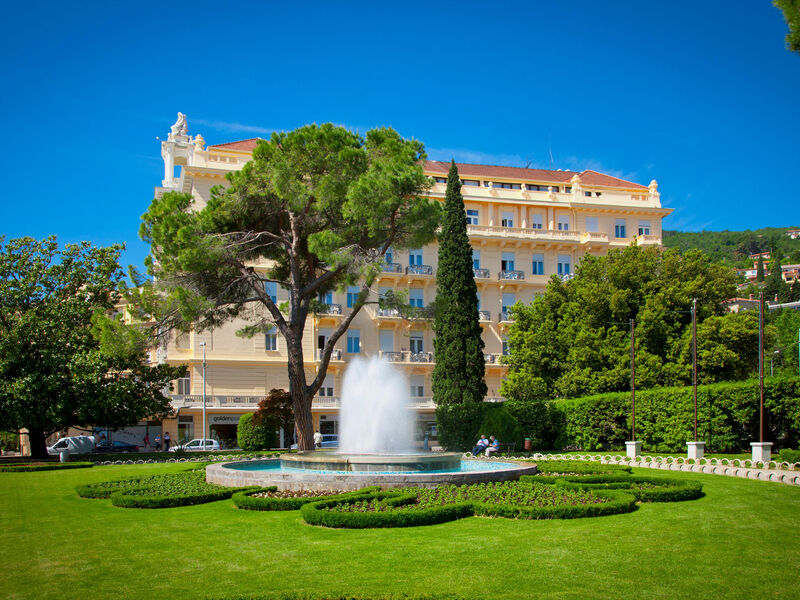 Hotel Palace-Bellevue