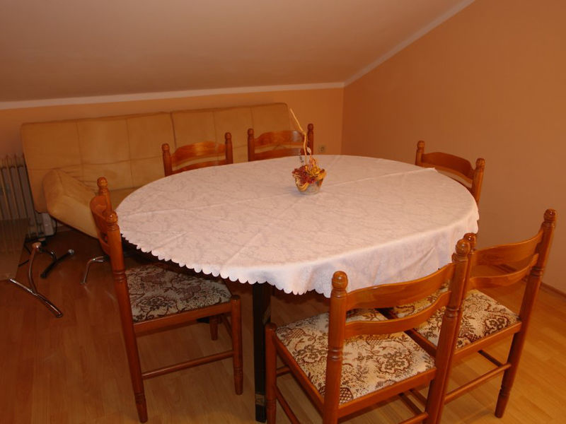 Vila 1323-183