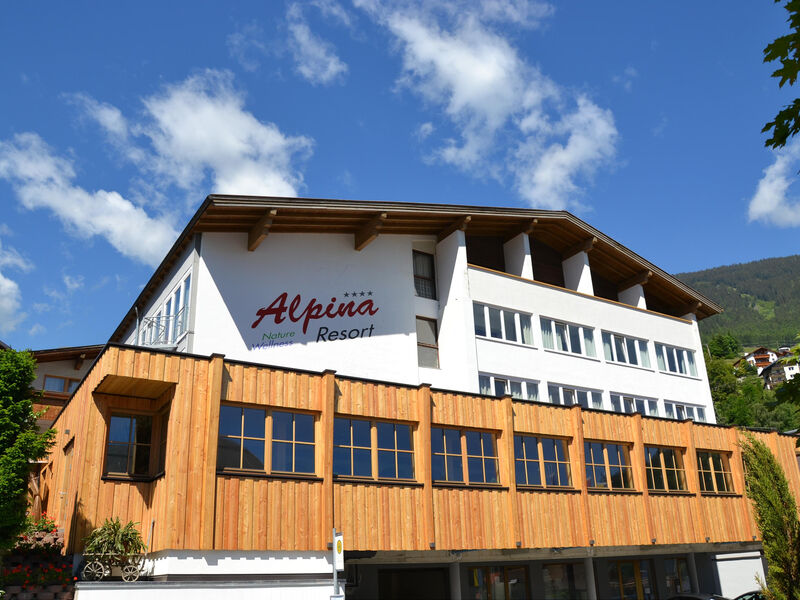 Hotel Alpina Resort