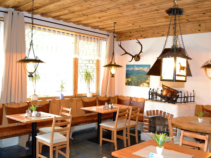 Hotel Aurach