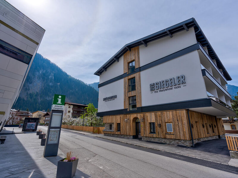 Hotel Der Siegeler - This Lifestylehotel rocks