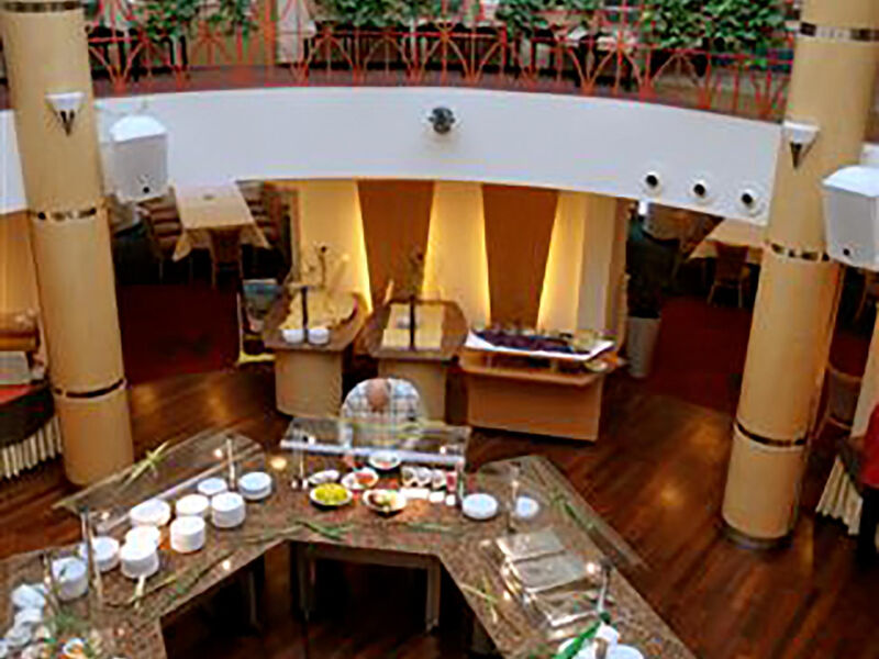 Hotel Senator