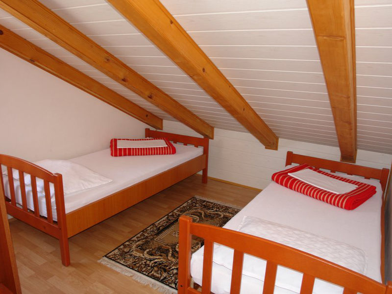 Vila 1323-200