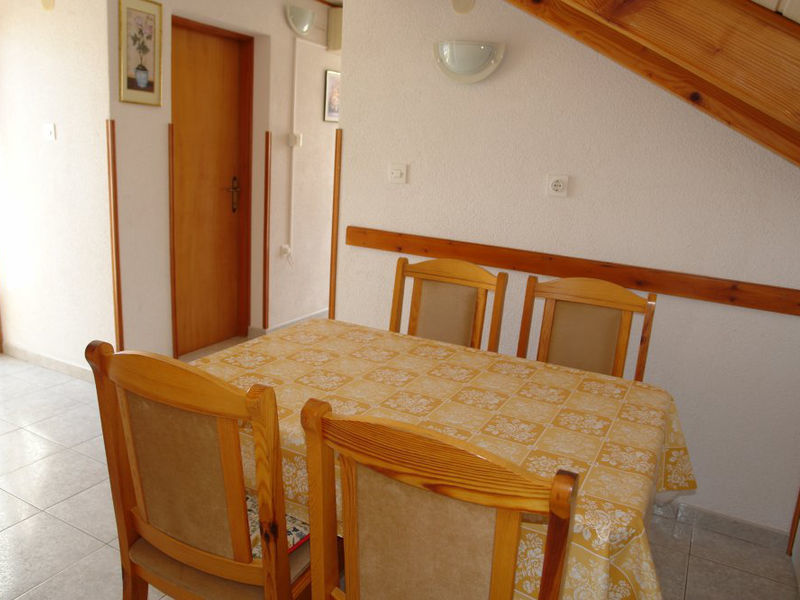 Vila 1323-200