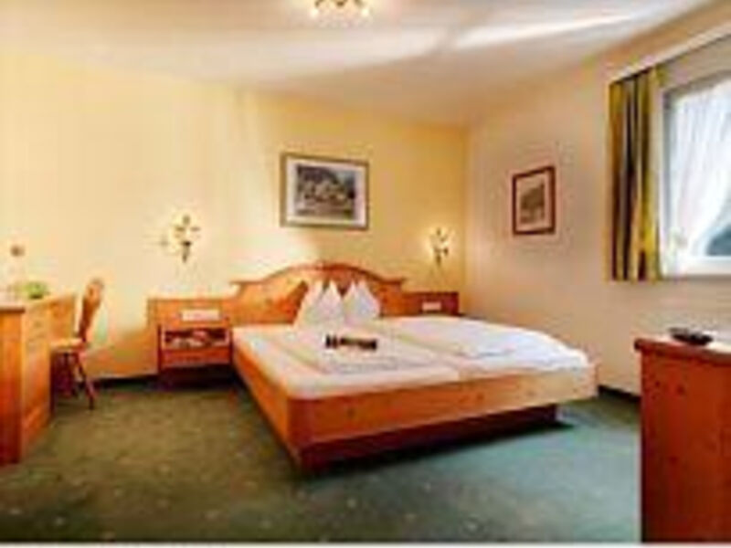 Posthotel Strengen