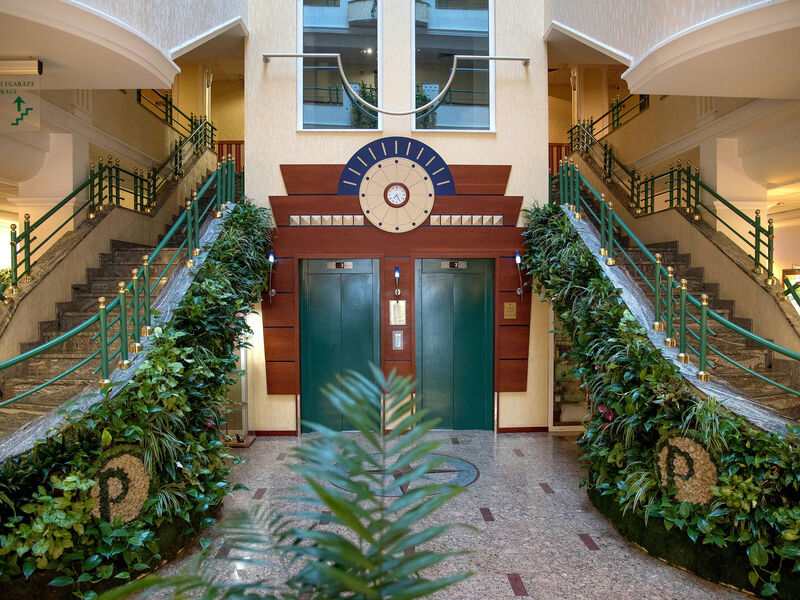 Hotel Palace
